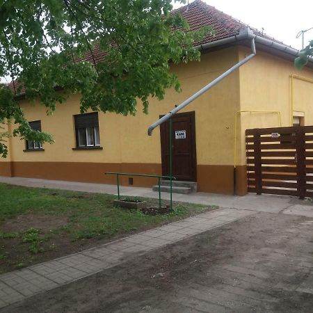 Harsfak Villa Mezokovacshaza ภายนอก รูปภาพ