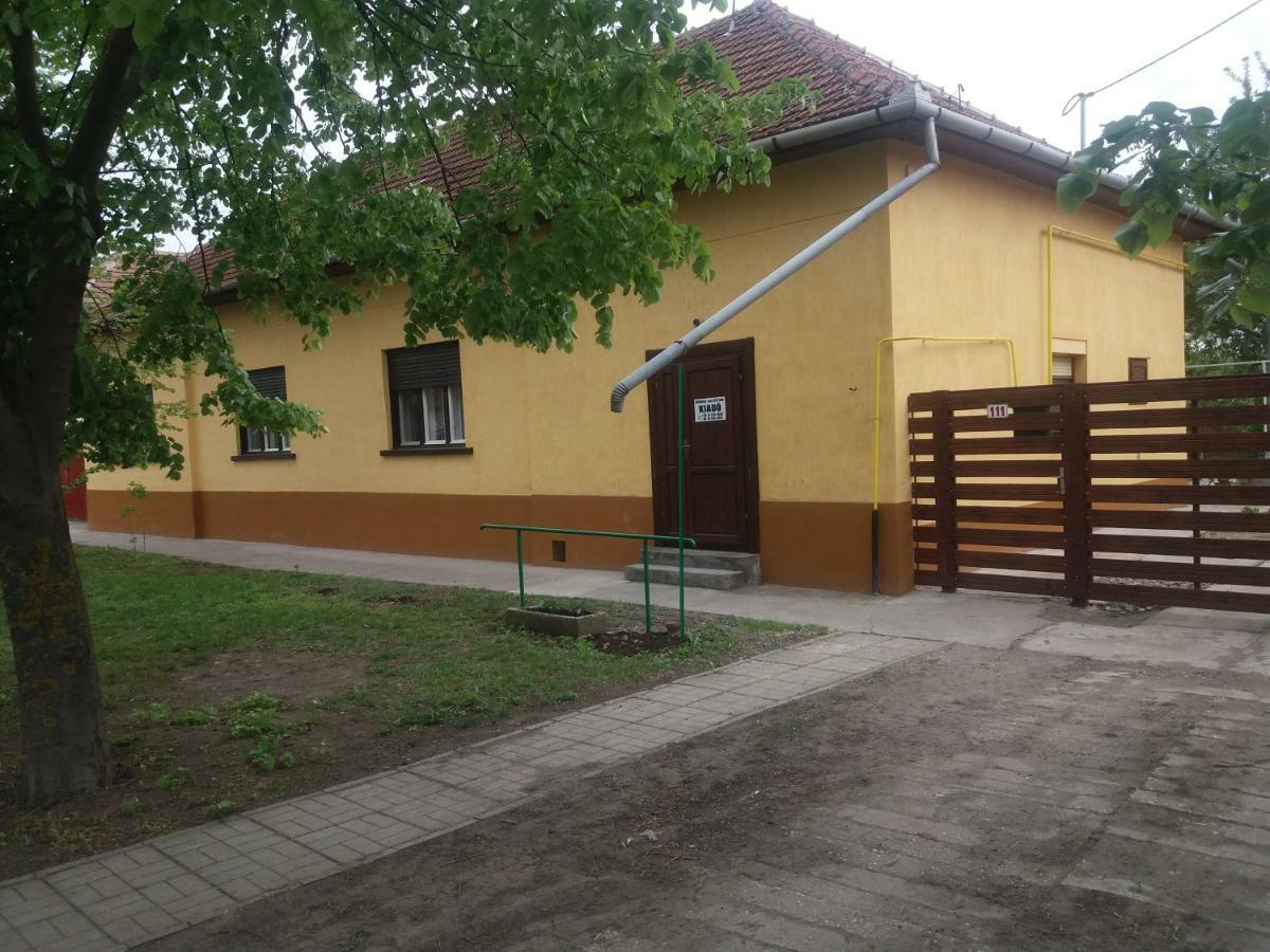 Harsfak Villa Mezokovacshaza ภายนอก รูปภาพ