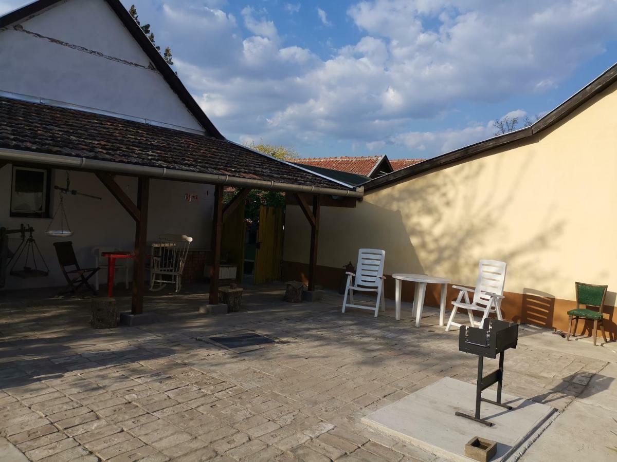 Harsfak Villa Mezokovacshaza ภายนอก รูปภาพ